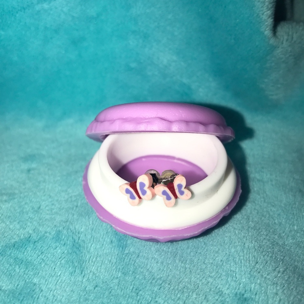 曆Cute Butterfly Polymer Earrings in Macaron Case